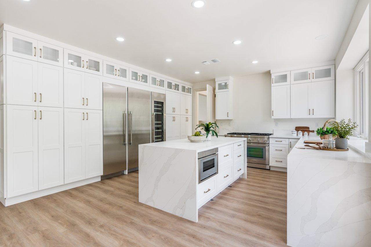 20 Meadow Wood Drive