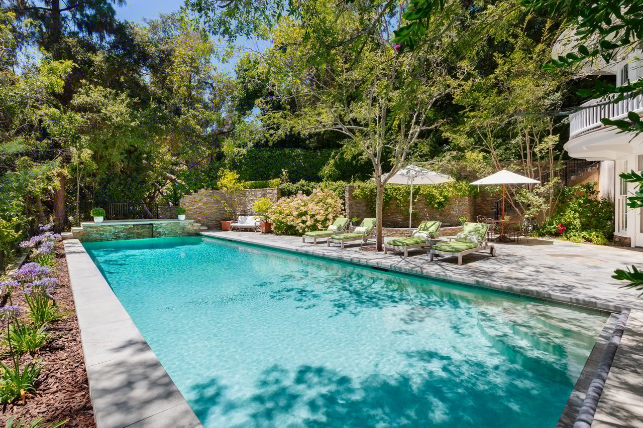 2041 Mandeville Canyon Road