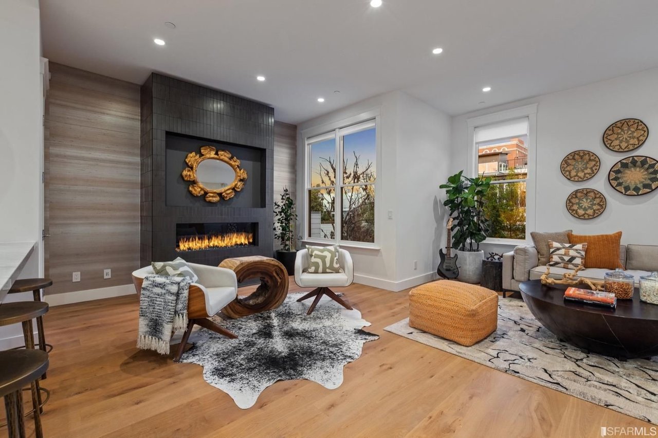 837 South Van Ness Avenue