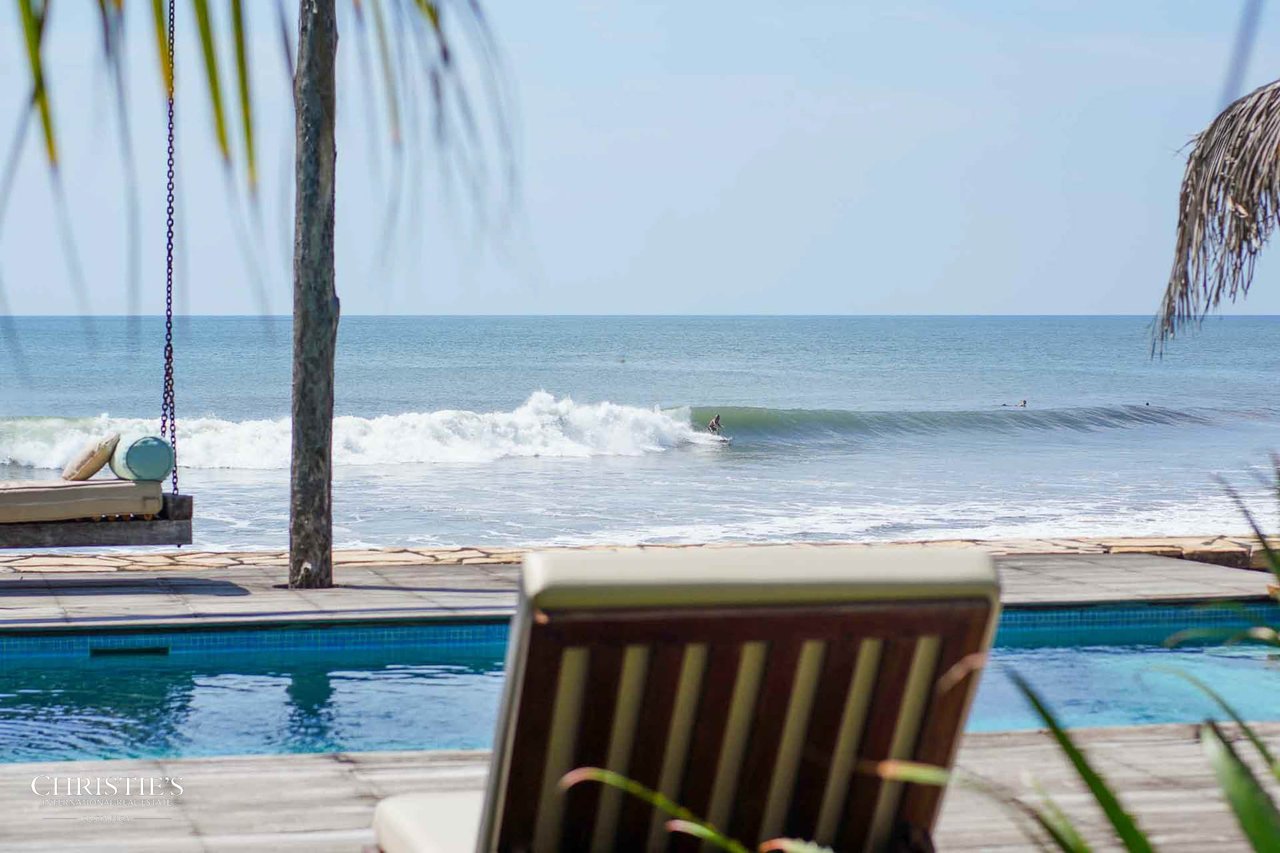Mandla Boutique Coastal Retreat with World-Class Surf