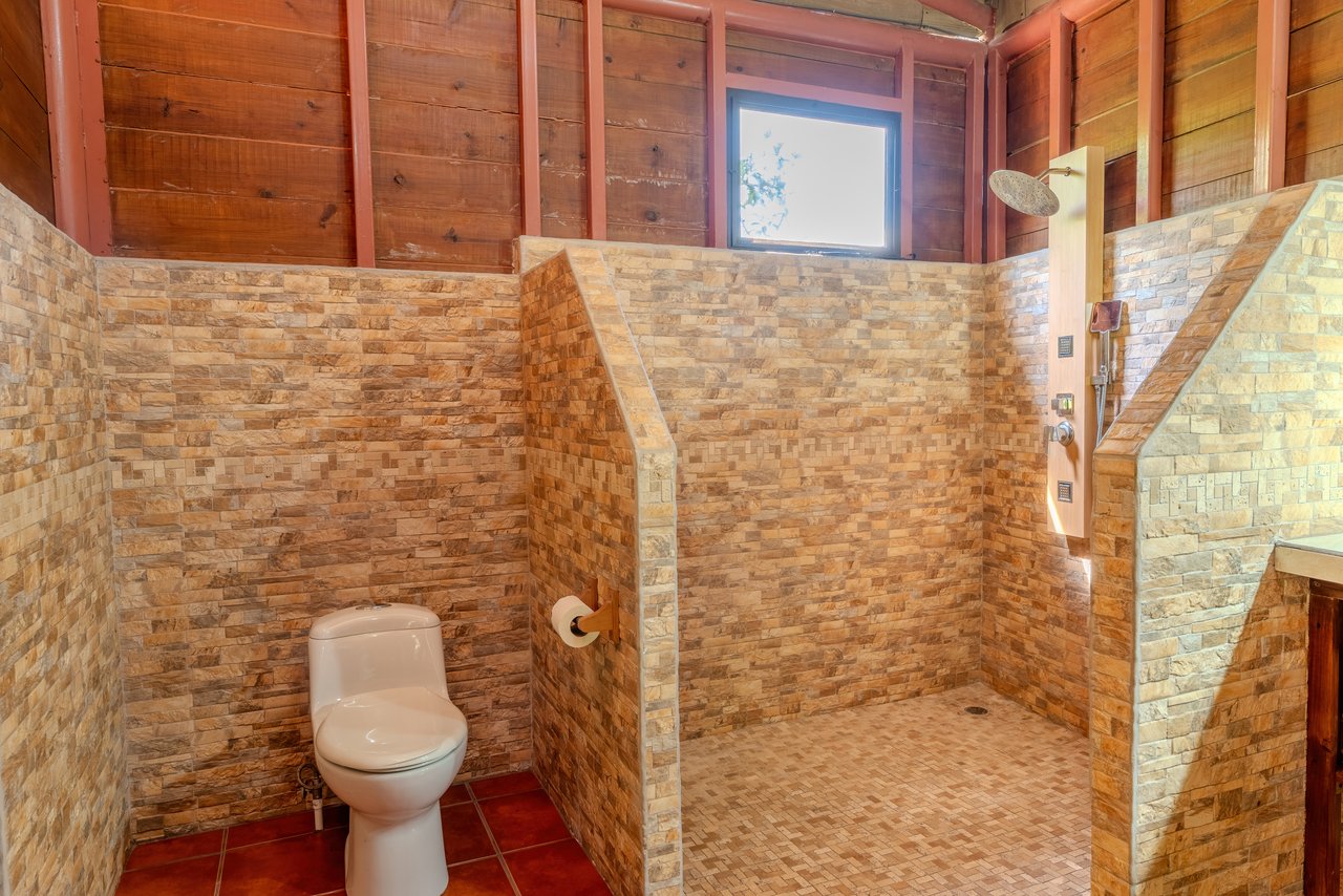 Turnkey 3-Residence Compound in Puriscal with Expansive Views & Saltwater Pool