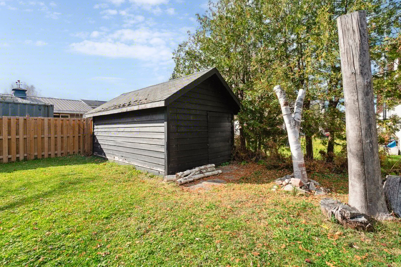 12 Schooner Lane