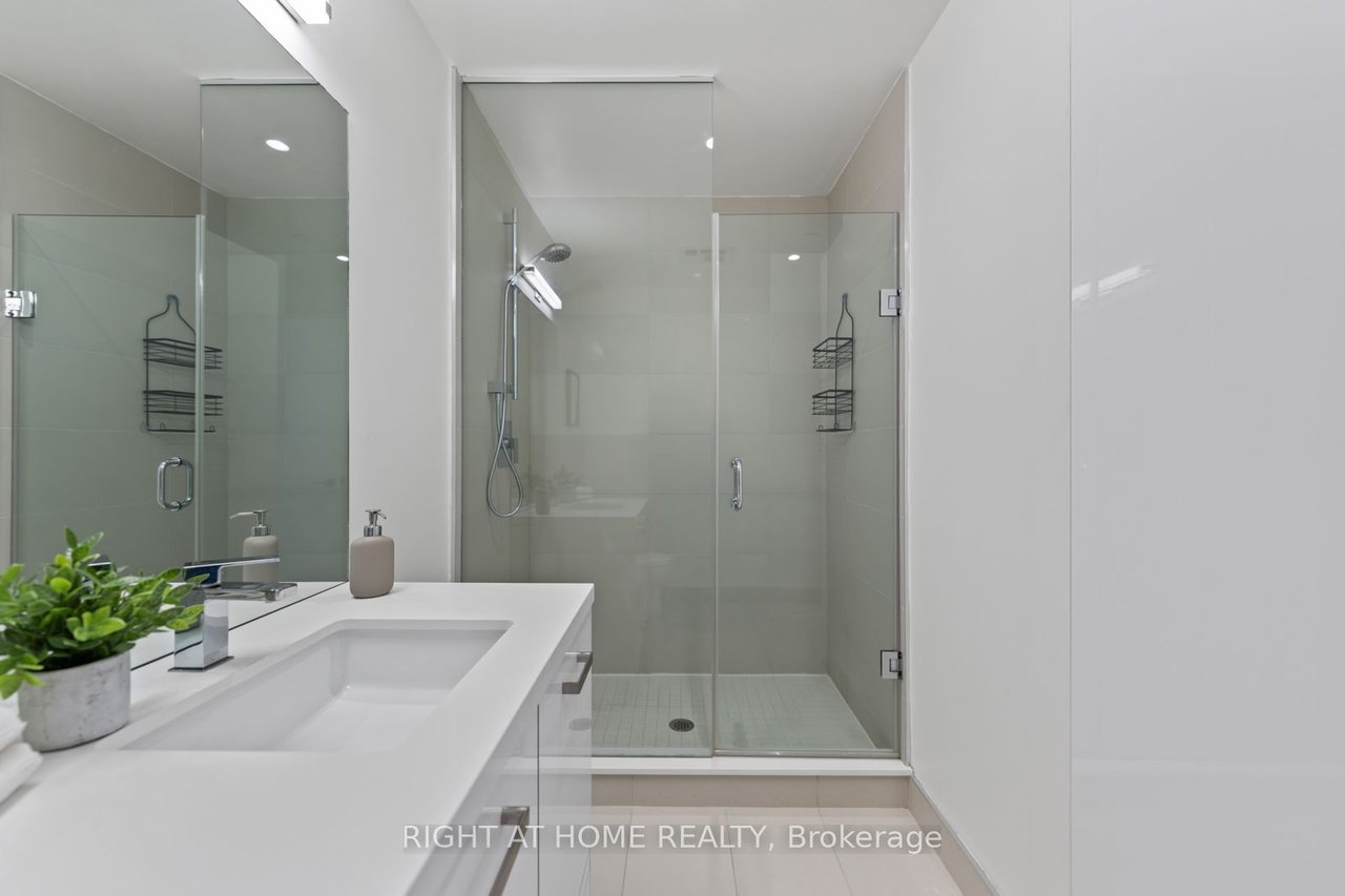 NEW PENTHOUSE FOR LUXURY LIVING