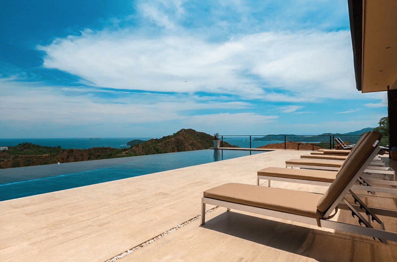 Casa Pacifica - Stunning 9-Bedroom Estate - 6BR Oceanview Home + 3BR Guest House - Mar Vista