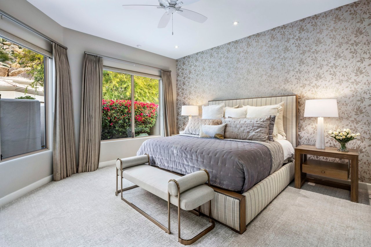 11129 E JUAN TABO Road