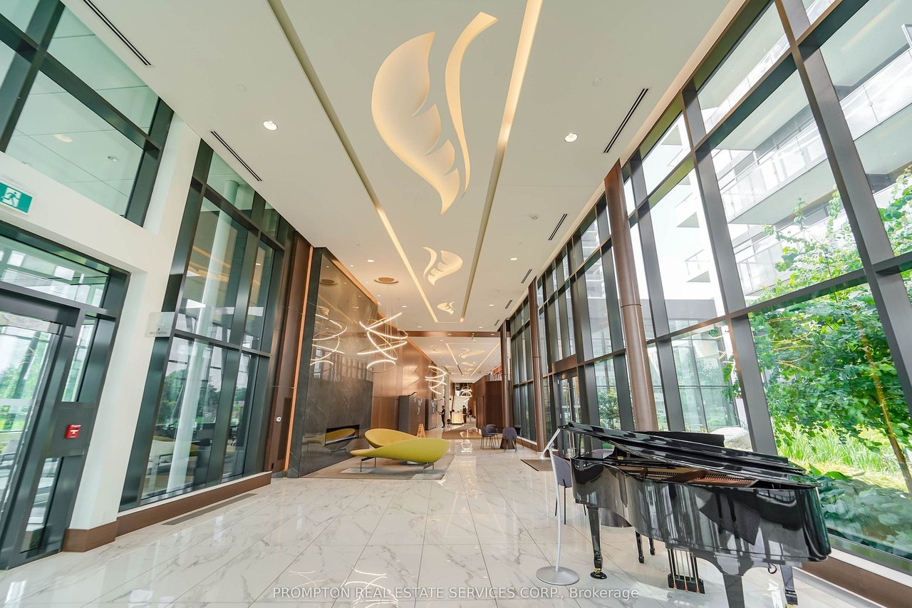 SEASONS CONDOS PENTHOUSE 