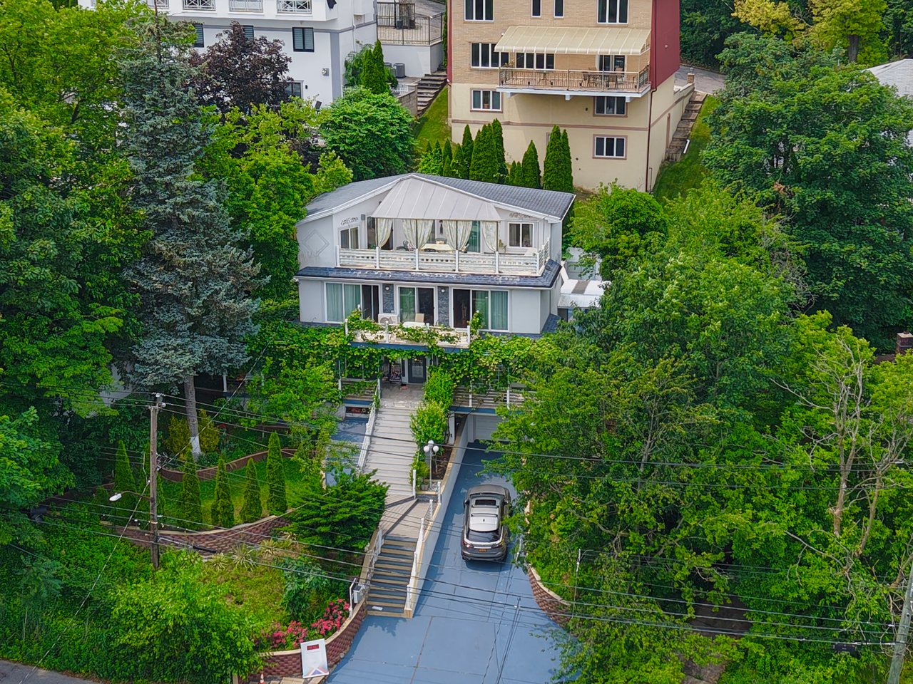 75 Longview Road, Grymes Hill SI, Beautiful Custom-Built Contemporary Home Tour