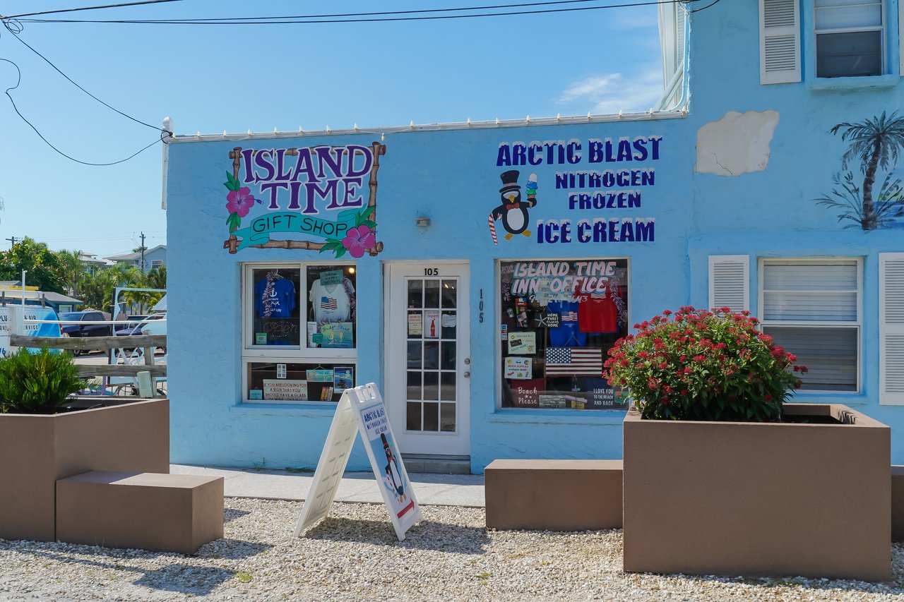 2206 Avenue A, Bradenton Beach, Florida