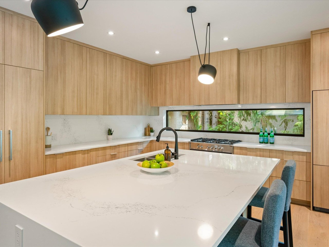 3005 Brio Entrance