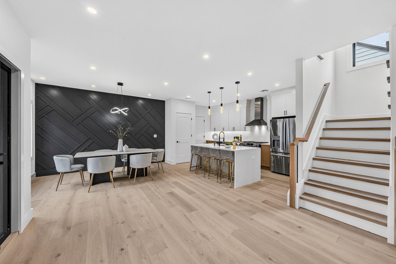 887 Linden Ave, Ridgefield, NJ 07657