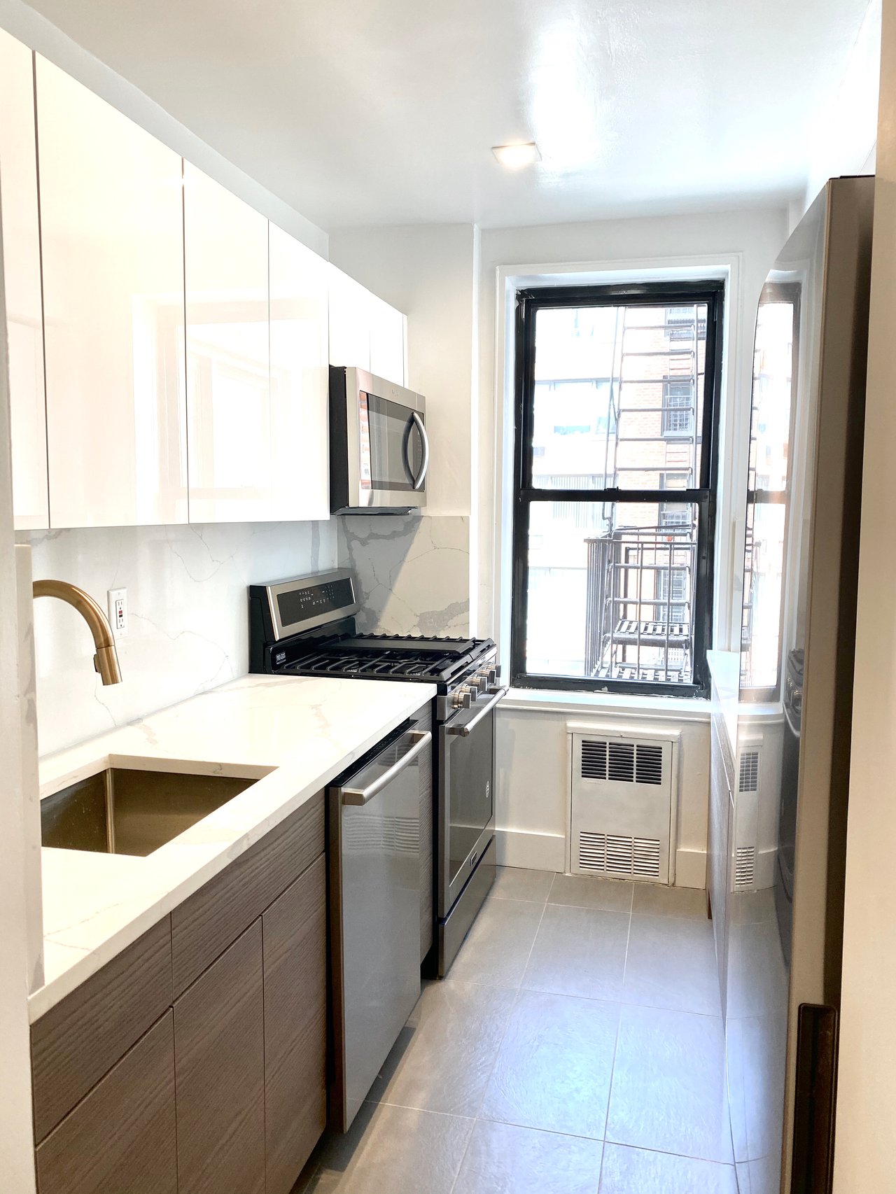 415 Beverley Rd Unit 3H