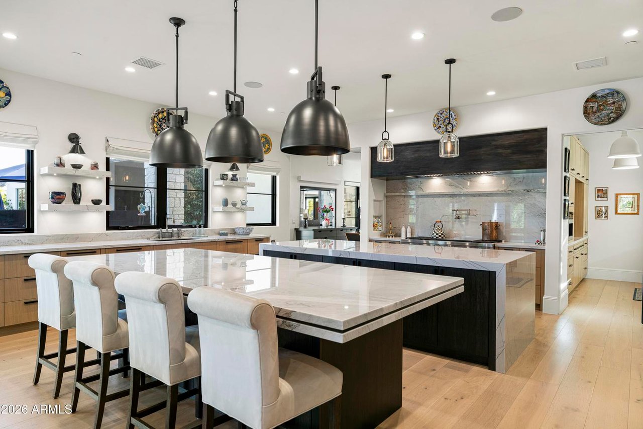 5432 E VIA DEL CIELO