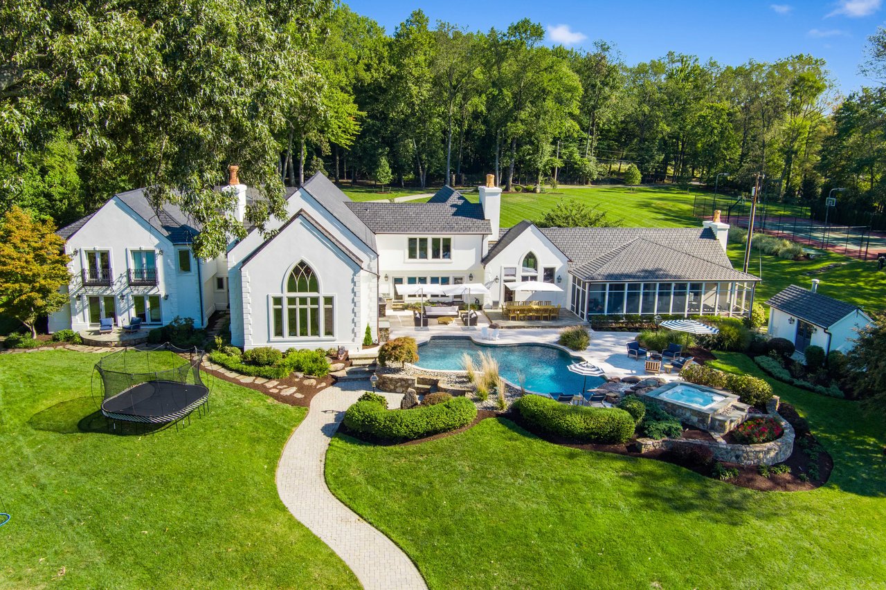 1524 Cedar Lane Farm RD