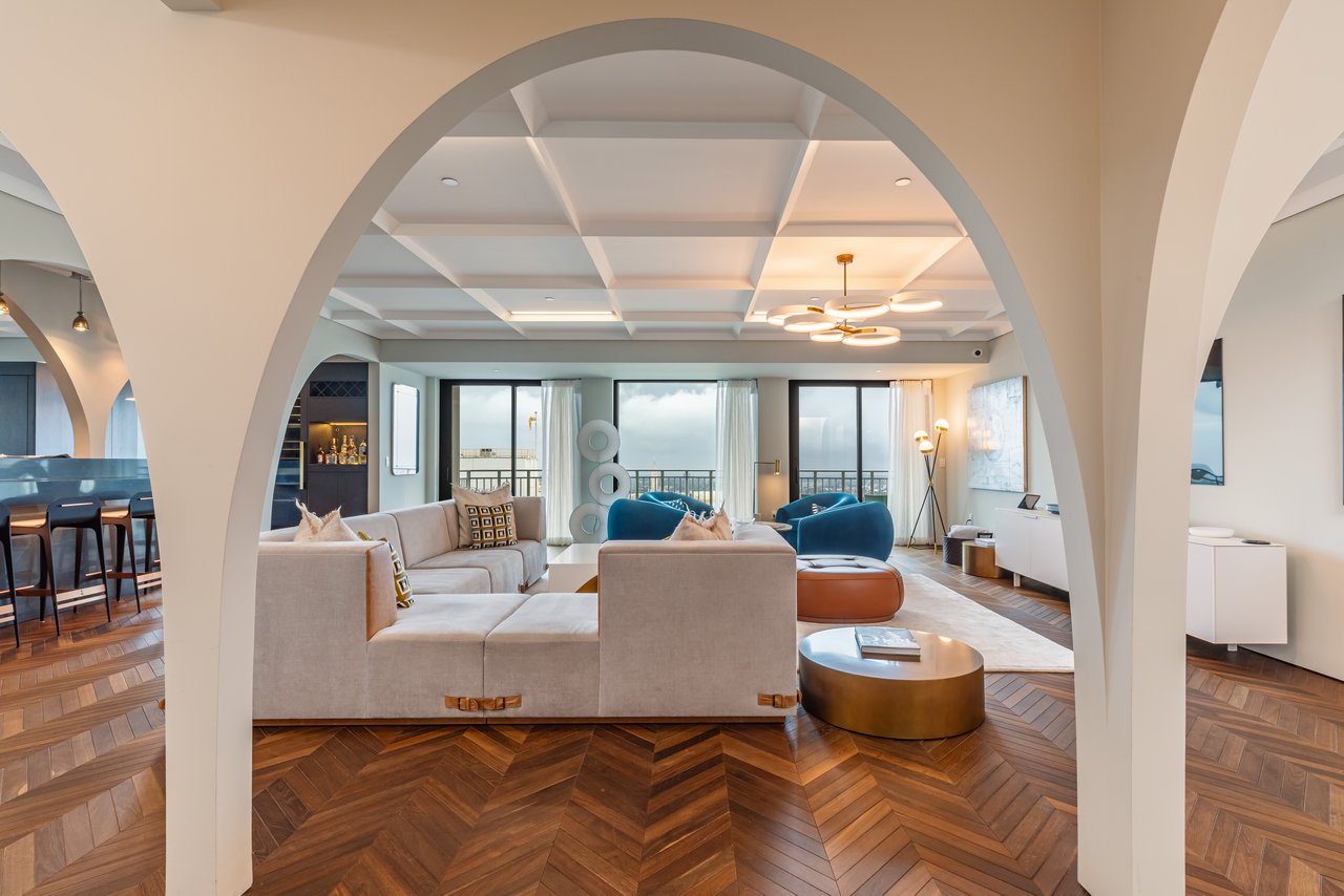 10727 Wilshire Blvd Unit: 1805, Wilshire Corridor