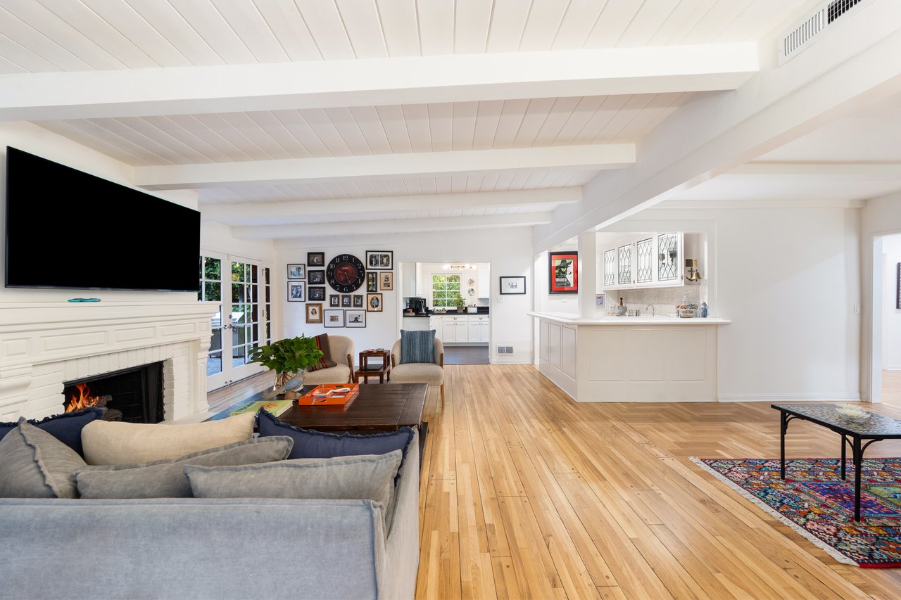 13109 Valley Vista Blvd, Studio City