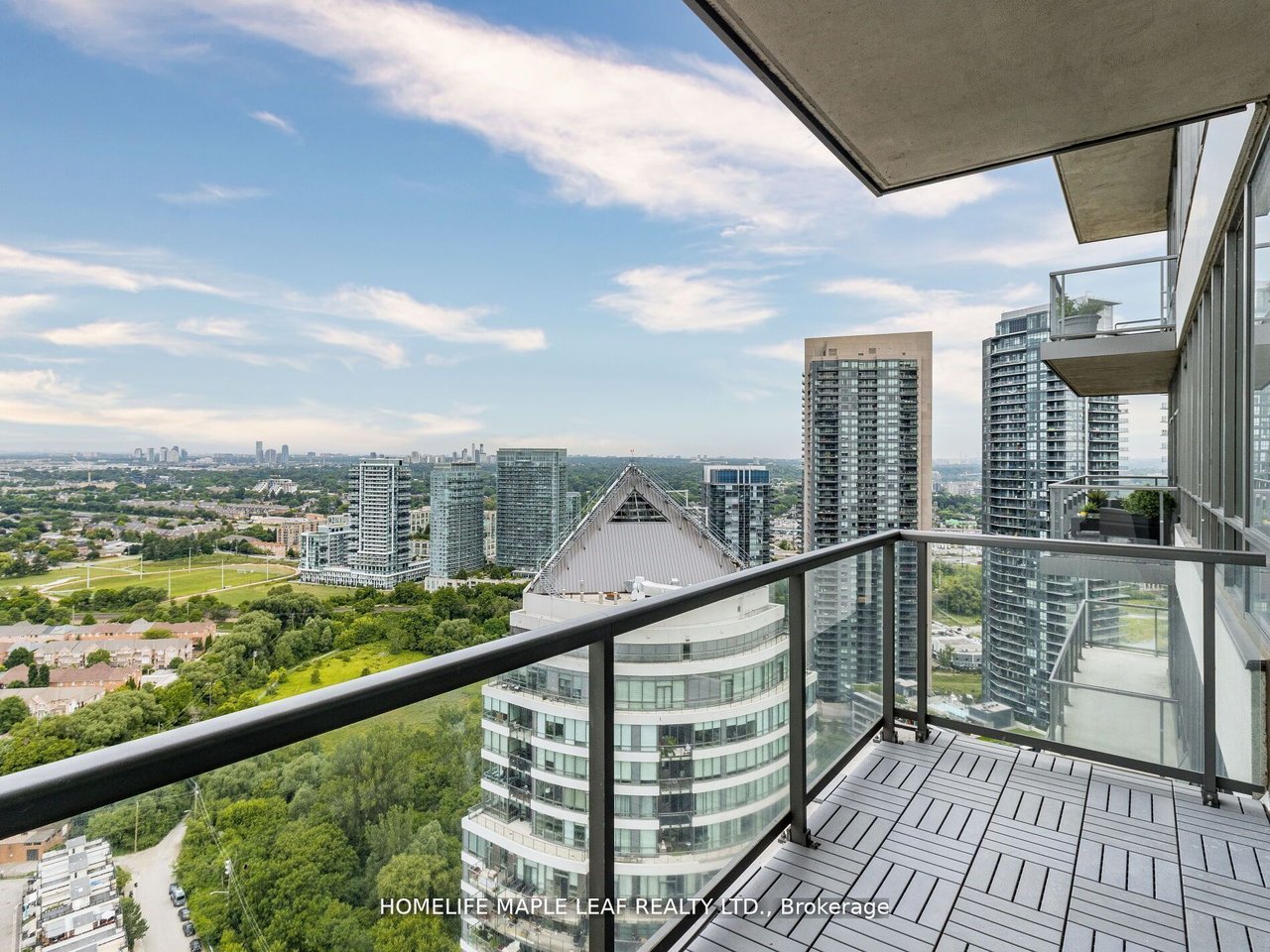 LAKESHORE PENTHOUSE