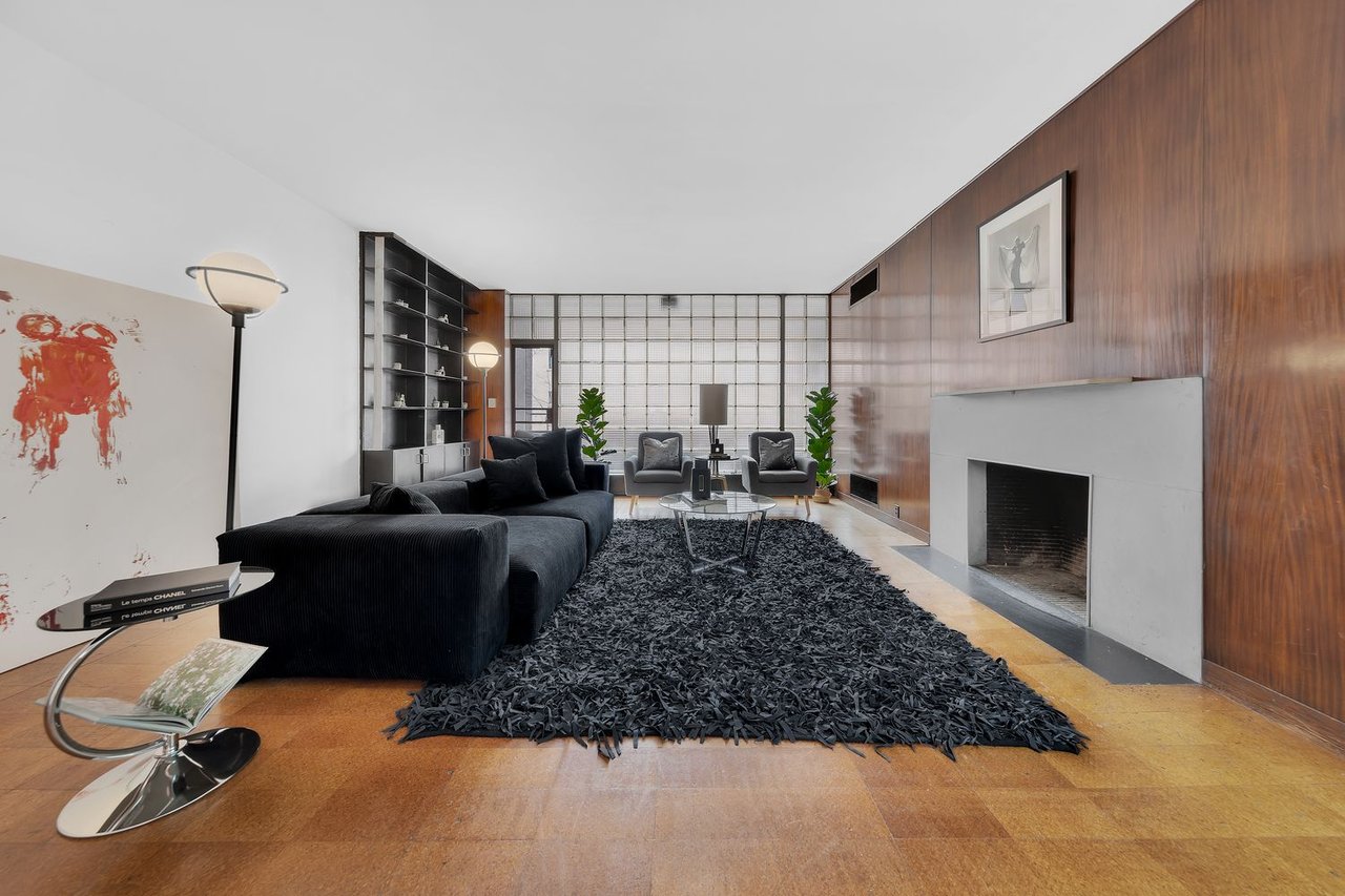 A landmark townhouse holds a personal history for Anthony Mason