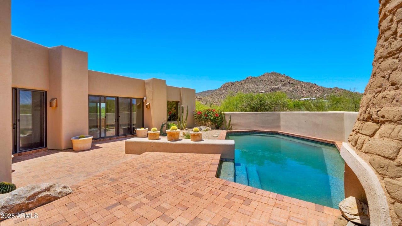 2304 FOX TAIL Trail