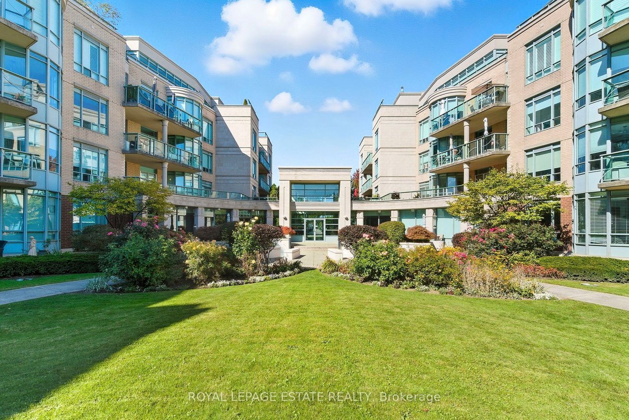 PENTHOUSE PINNACLE OF WATERFRONT LIVING 