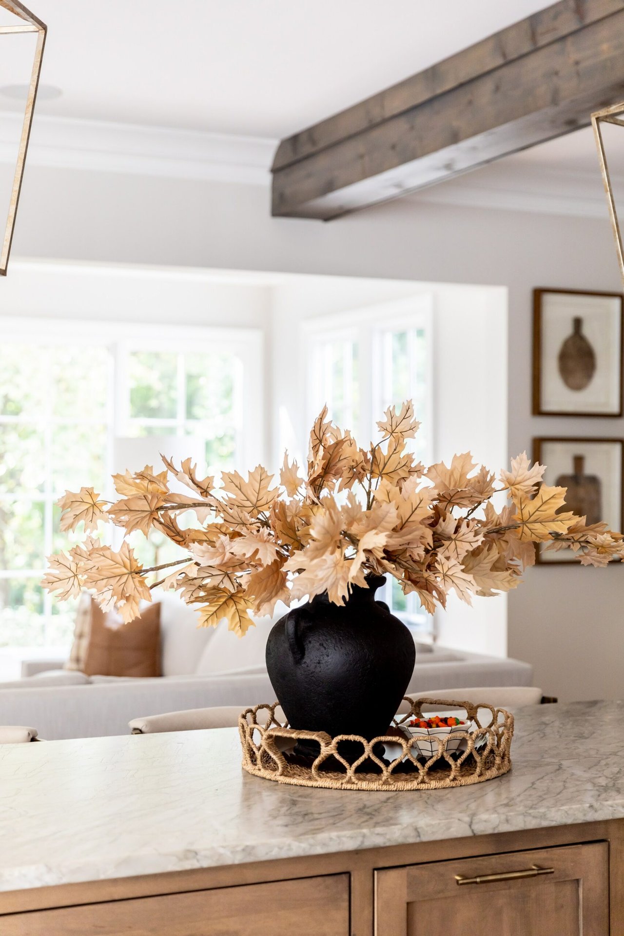 Selling Your Home During the Holidays: How to Stay Show-Ready and Stress-Free