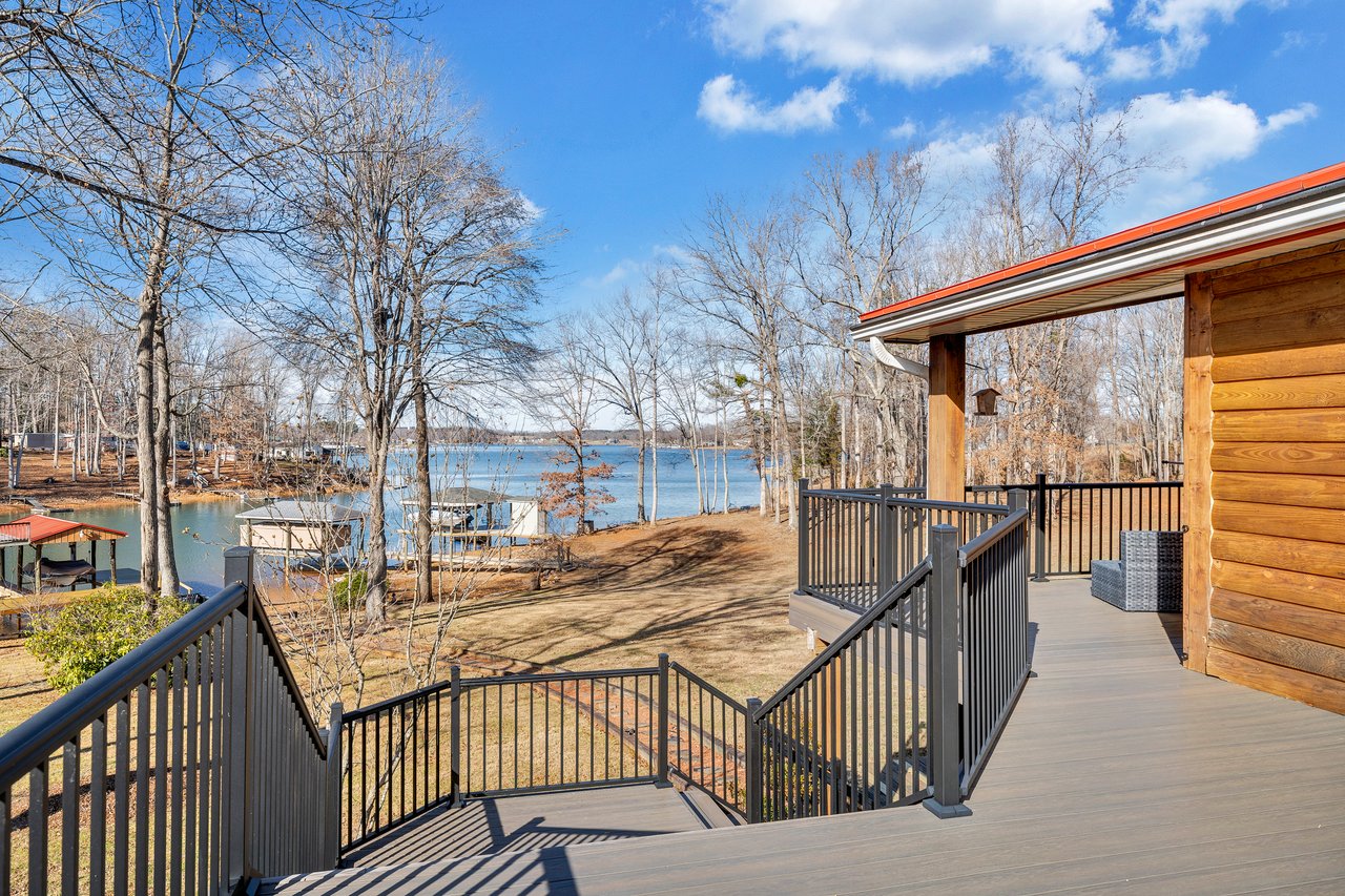 1111 Jefferson Dock RD