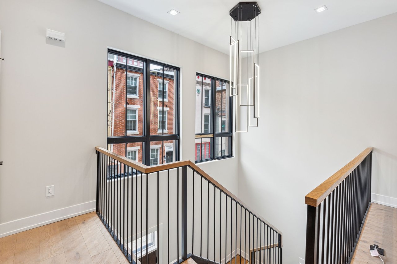 344 S Hicks St, Philadelphia, PA 19102	