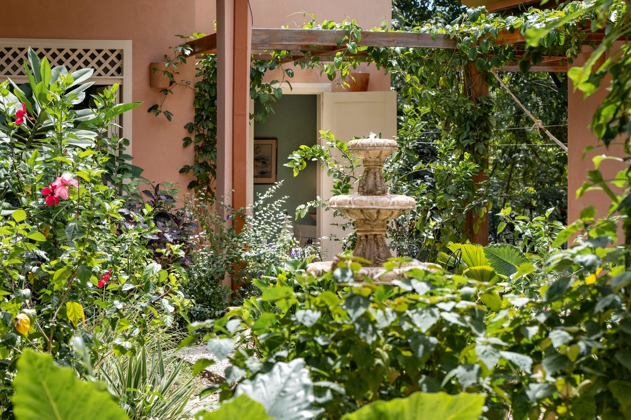 Chakra Bohemian Retreat / Las Delicias, Montezuma , Cóbano