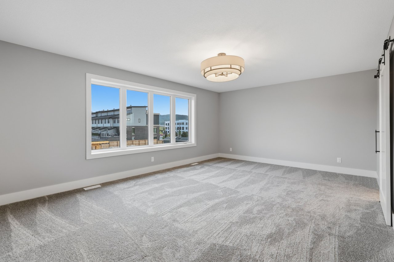 116 Greenwich Heath NW