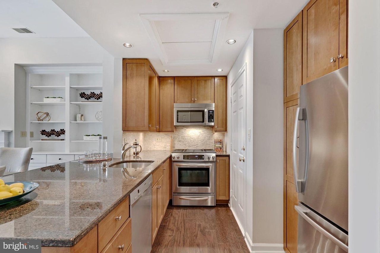 2407 20Th St NW Unit #1096, Washington, DC 20009