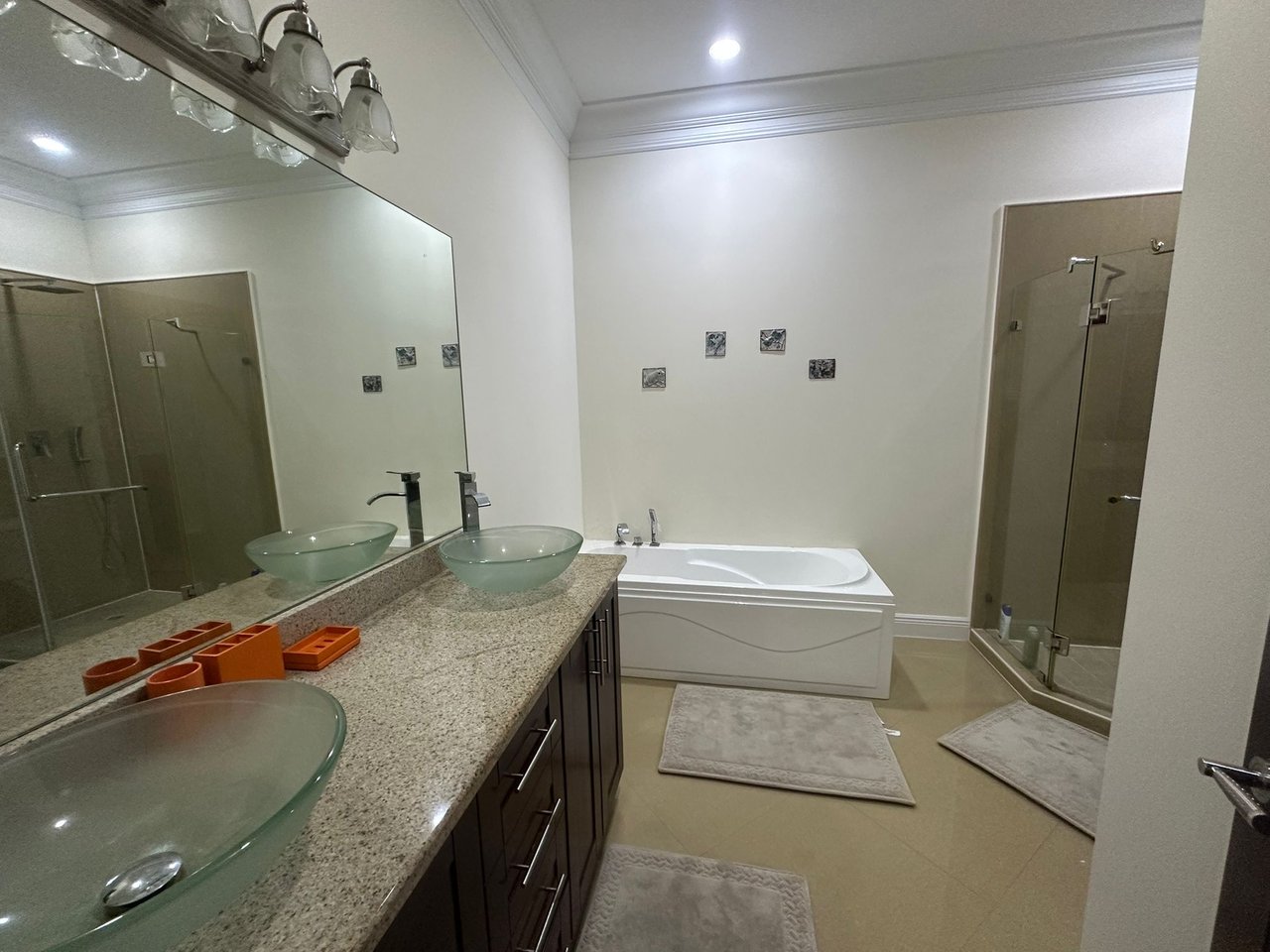 1004 Columbus Cove Townhome