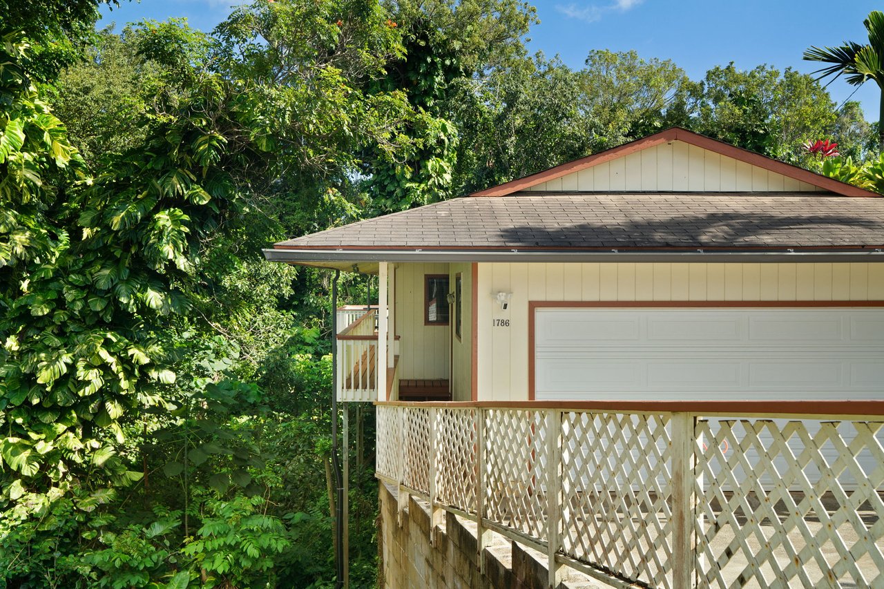 1786 AWAA PL, KAPAA, HI 96746