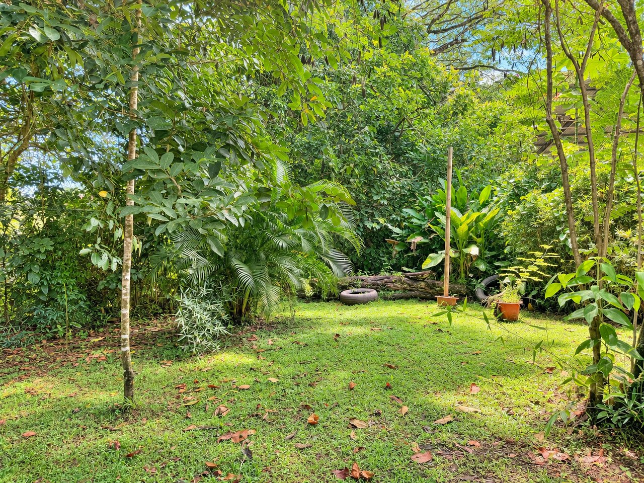 Riverside Cabin in Uvita | 0.98-Acre Estate with Room to Expand