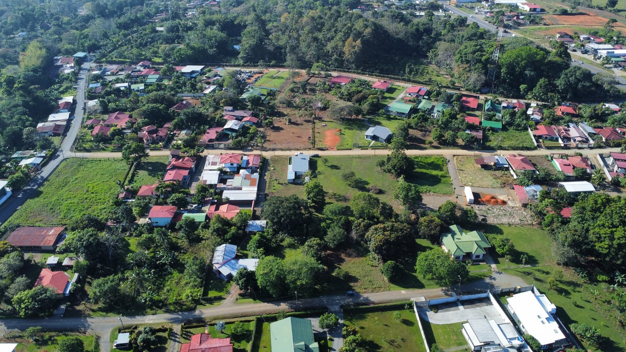 PRIME 1,100 M² LOT IN RESIDENCIAL LOS VIEJOS – FLAT, PRIVATE, AND READY TO BUILD