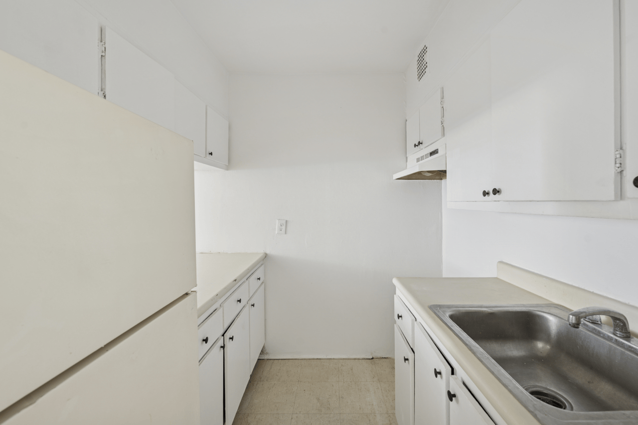 309 W 138TH Street