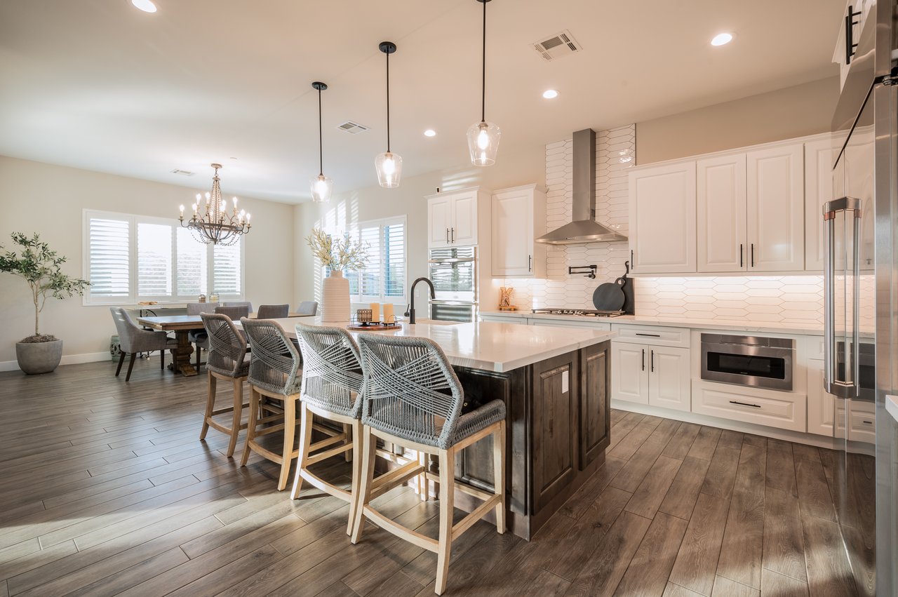 35584 N ROLLING CREEK Drive