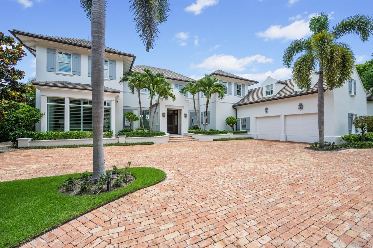 194 Locha Drive