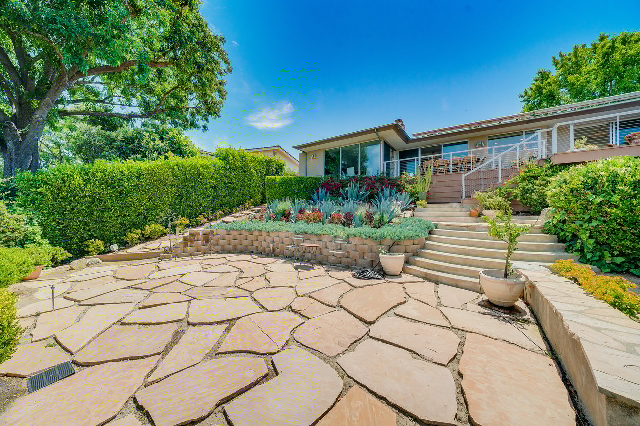 3344 Wonder View Dr.