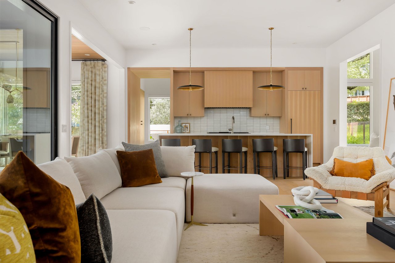 Deep Eddy Luxury