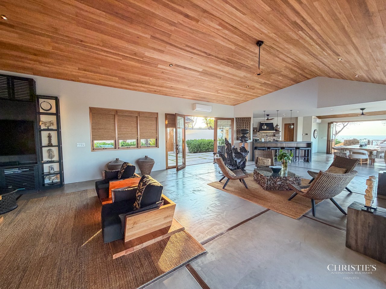 Casa Tres Doces - El Tesoro Development