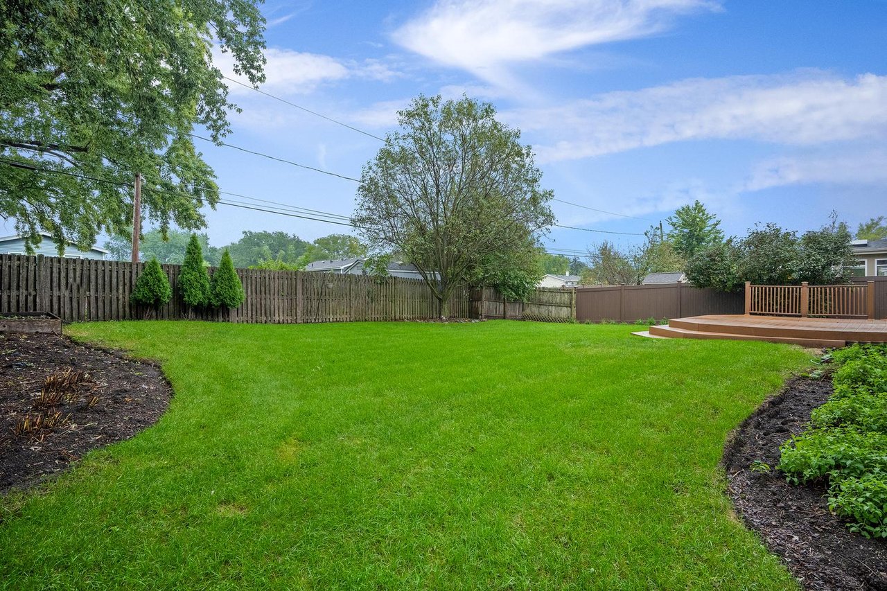 1N325 Tamarack Dr, Winfield IL – Move-In Ready Home in Timber Ridge Listed at $580,000