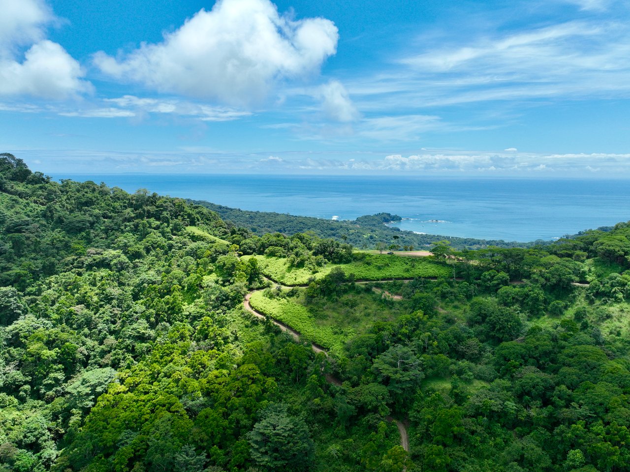 Luxury Farm Estate — 60 hectares of Breathtaking Views & Ultimate Privacy