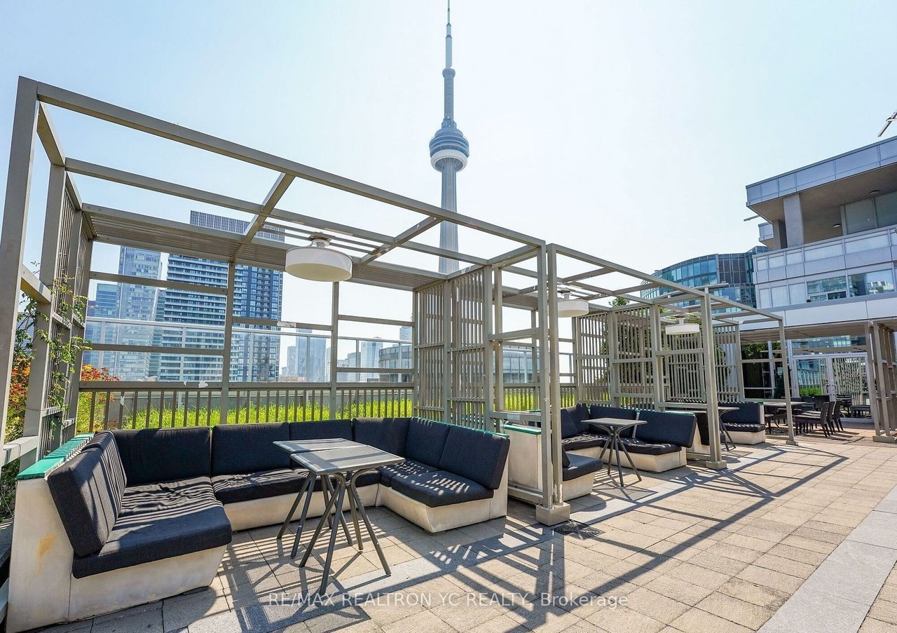 A GEM IN THE HEART OF DOWNTOWN 