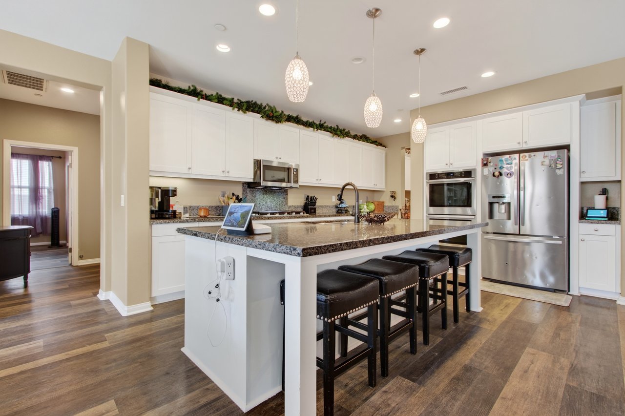 27867 Huron Ct