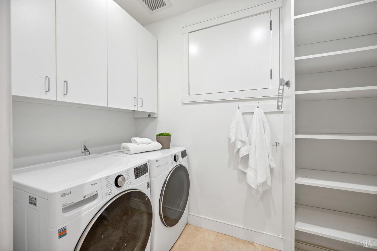 Stylish Mill Valley