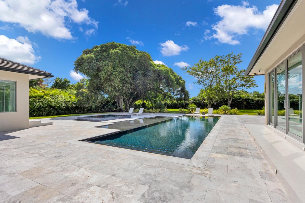 JUST LISTED: Modern Luxury Estate at 11240 SW 95th Street