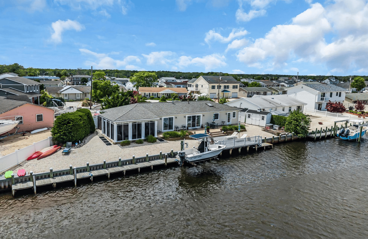 202 Newark Road South, Barnegat