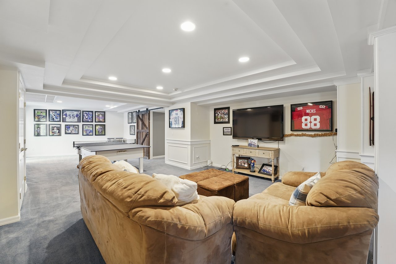 8 Matthew Place