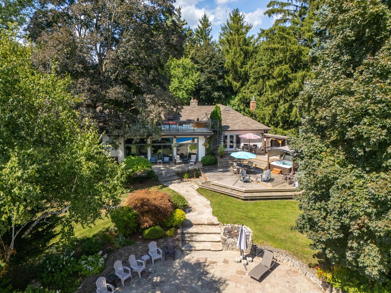 24 School Street, Waterdown