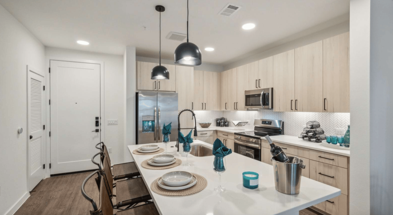 Enjoy 10 Weeks Free on all Units! Plus $1,000 Look & Lease Special!