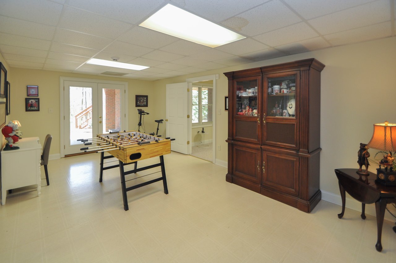 Just Reduced!! 1081 Nona Drive, Athens, Georgia